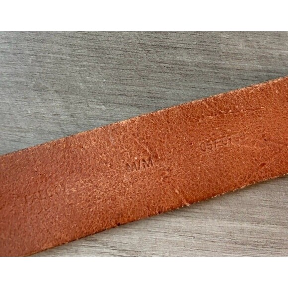Eddie Bauer Womens Brown Leather Belt Size M - Picture 3 of 6